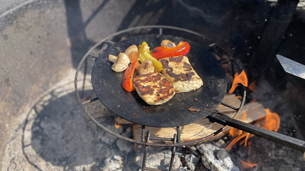 Test av stekpanna utomhus - bästa kolbullepannan och jägarpannan.